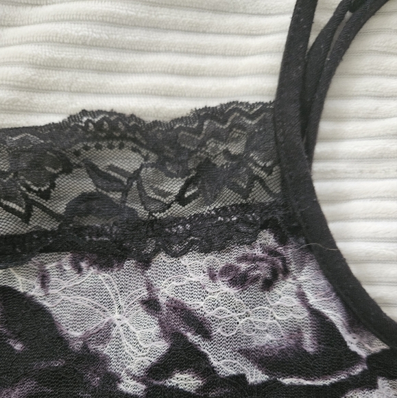 Maurices Floral Lace Women's Camisole - Black and Gray Size - Picture 5 of 7